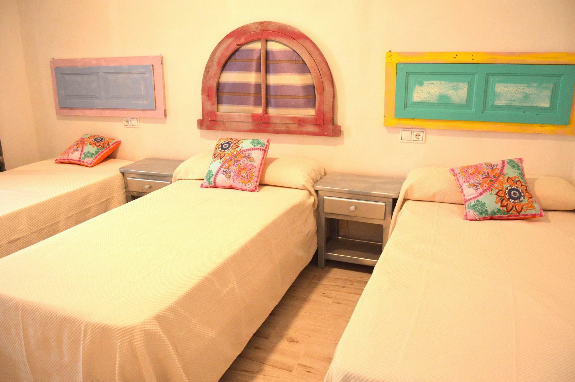 Apartamento 19 Dias Y Muchas Noches Cádiz Buitenkant foto