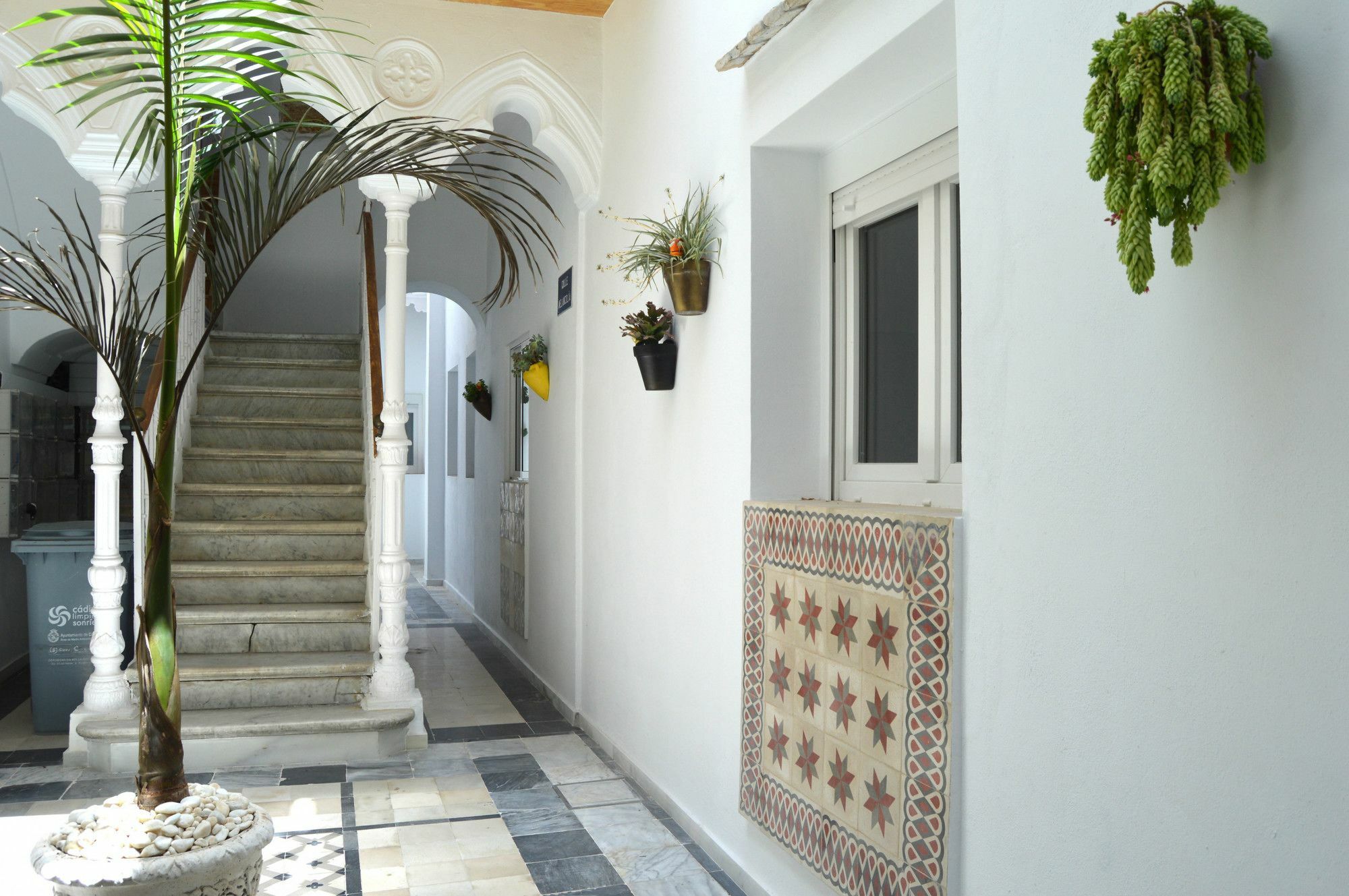 Apartamento 19 Dias Y Muchas Noches Cádiz Buitenkant foto